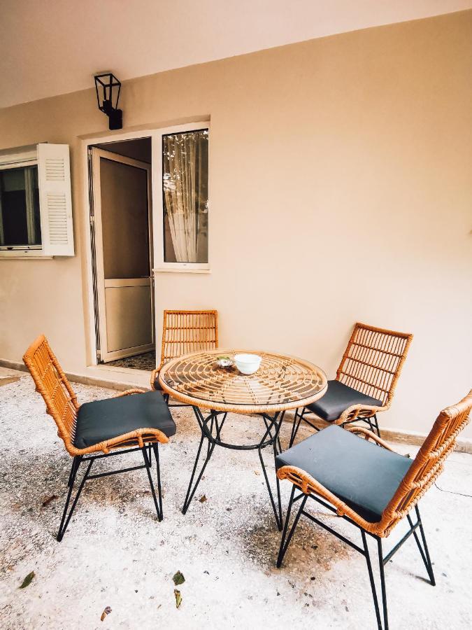 Explore Greece From Apartment With Private Garden Chalkís Exterior foto